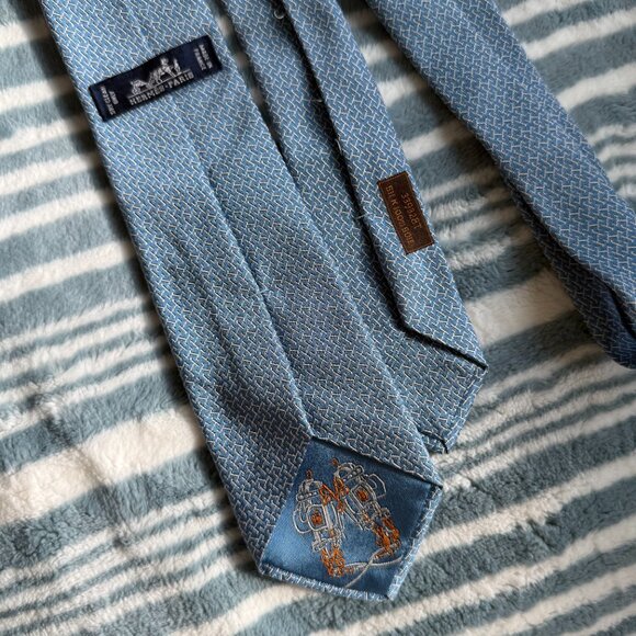 Hermes Blue H Pattern Silk Necktie - Picture 2 of 5
